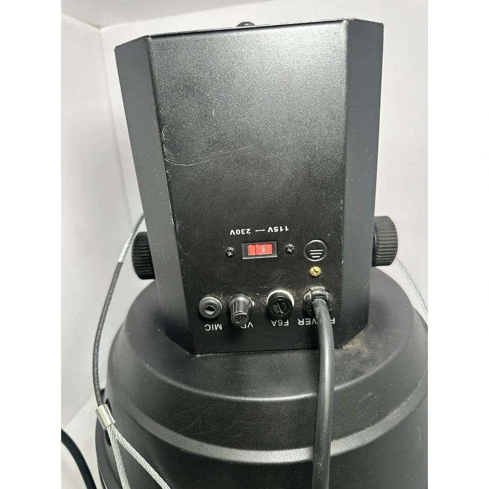 CHAUVET DJ CH258 Cyborg Lighting Effect In Good Working Condition With New Bulbs